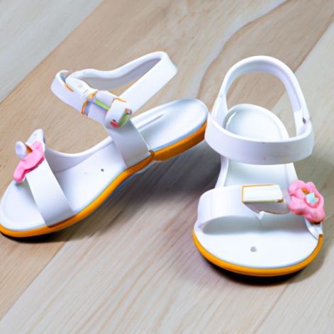 공주 댄스 신발 패션 캐주얼 작은 가죽 신발 여자 샌들 고품질 신발 어린이 샌들 2023 여름 새로운 Soft-Soled
