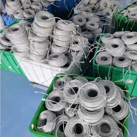 High Quality internet cable Chinese factory ,Best 4pair cable with messenger outdoor lan cable China Sale Factory Direct Price